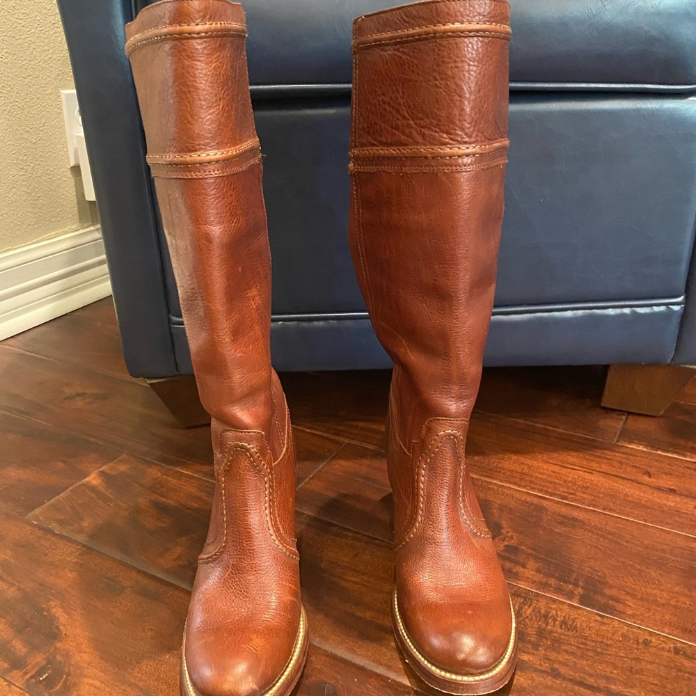 Frye tall leather riding boot. 2.5 in heel. Nearly new condition.